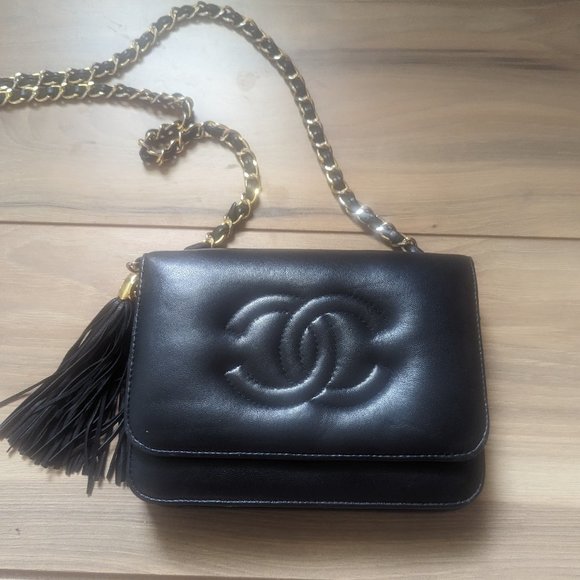 CHANEL, Bags, Vintage Goatskin Black Chanel Handbag